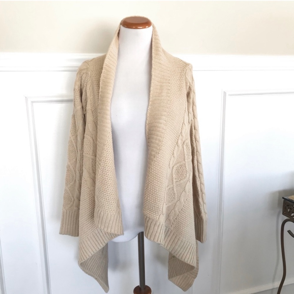 Oatmeal Chunky Cable Wrap Draped Cardigan Sweater NWT - Picture 7 of 11